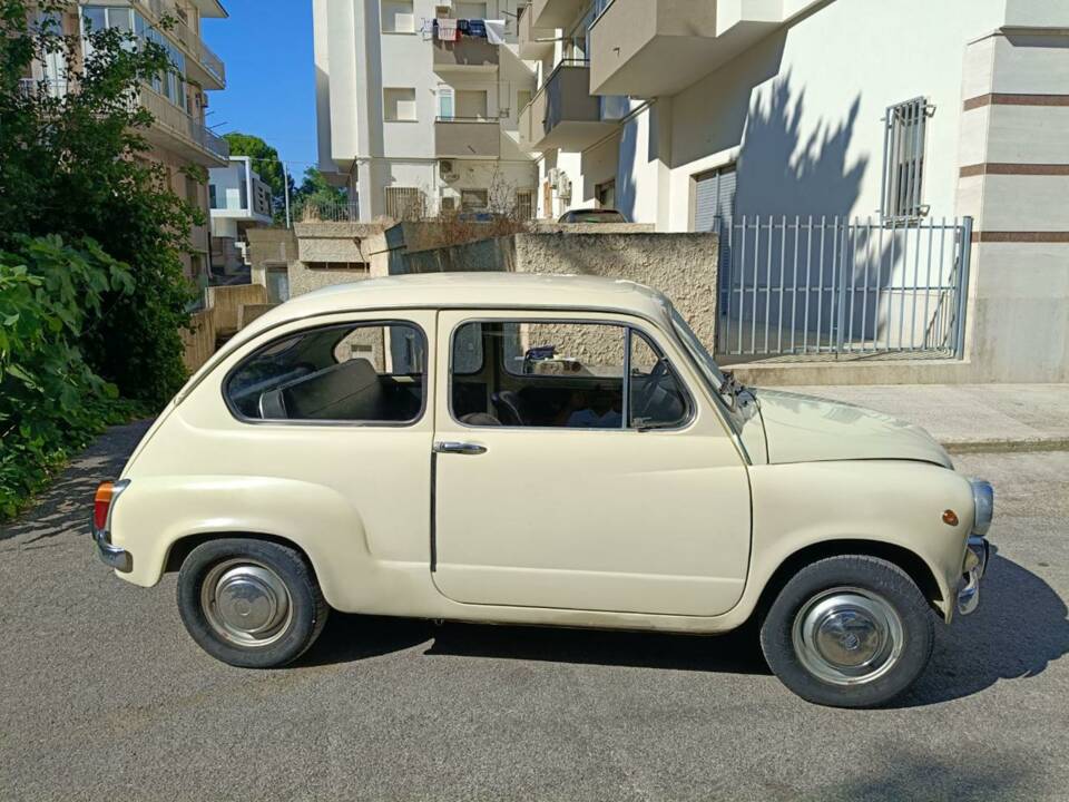 Immagine 11/50 di FIAT 600 D (1969)