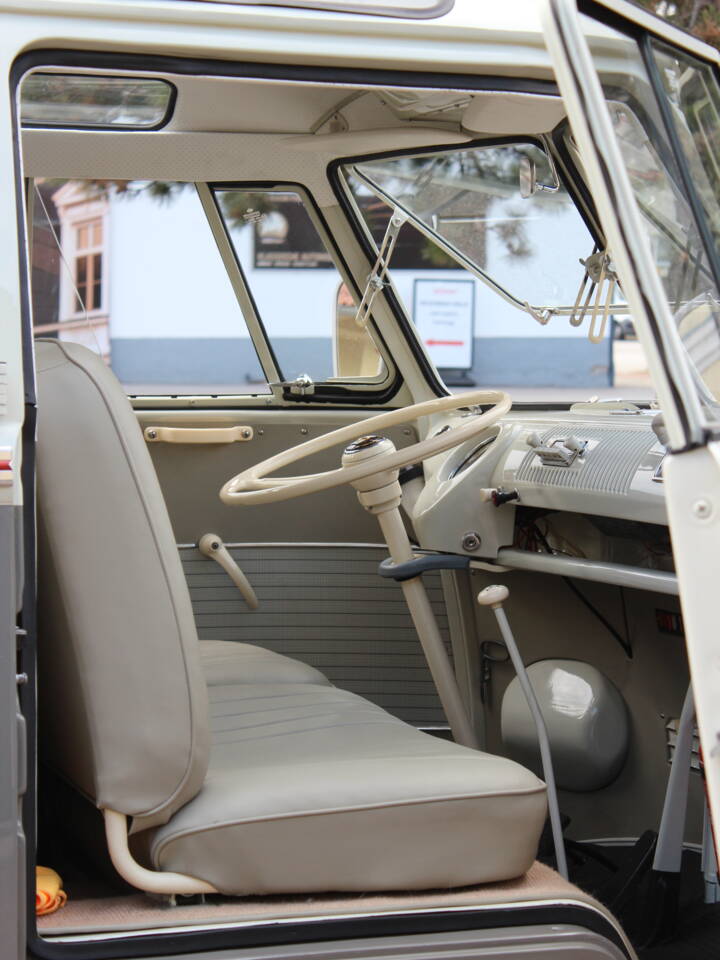 Afbeelding 11/23 van Volkswagen T1 Samba (1963)