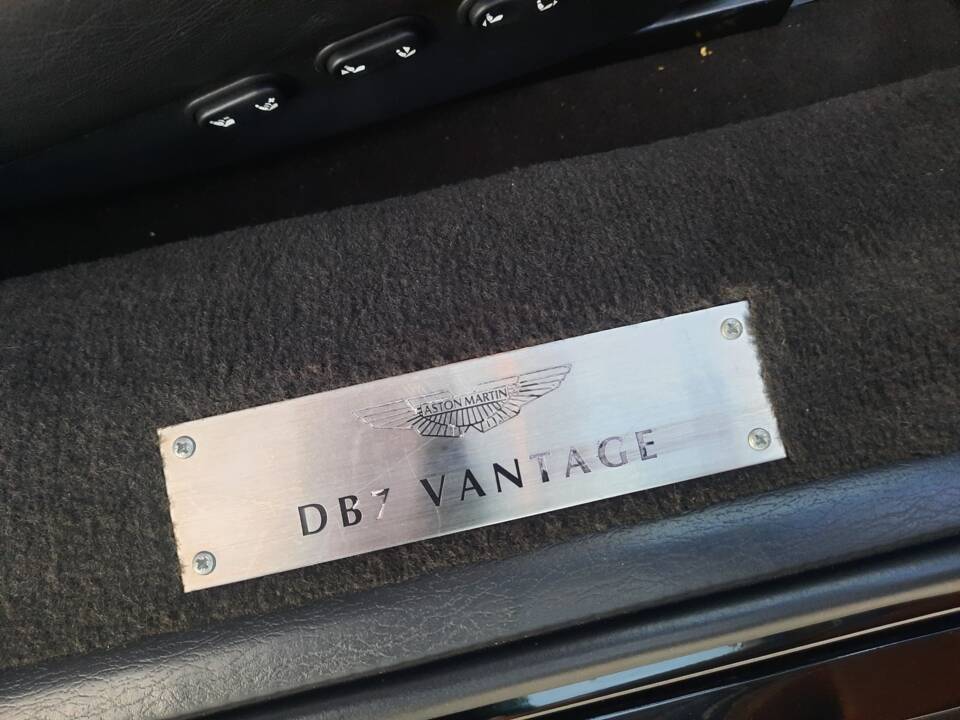 Image 22/22 of Aston Martin DB 7 Vantage Volante (2000)