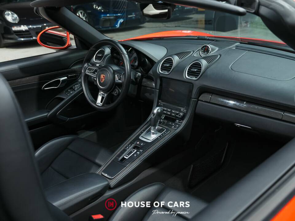 Bild 18/25 von Porsche 718 Boxster S (2017)