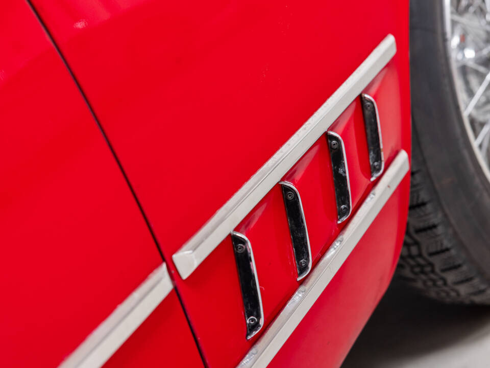 Image 32/39 of Alfa Romeo 2000 Spider (1960)