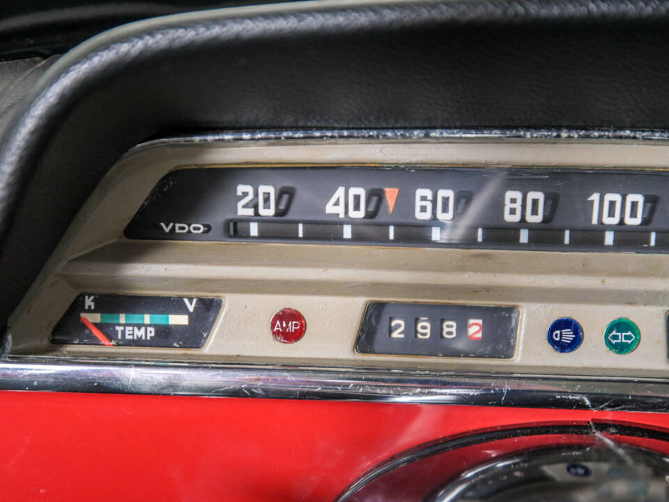 Image 16/50 of Volvo 1800 S (1965)