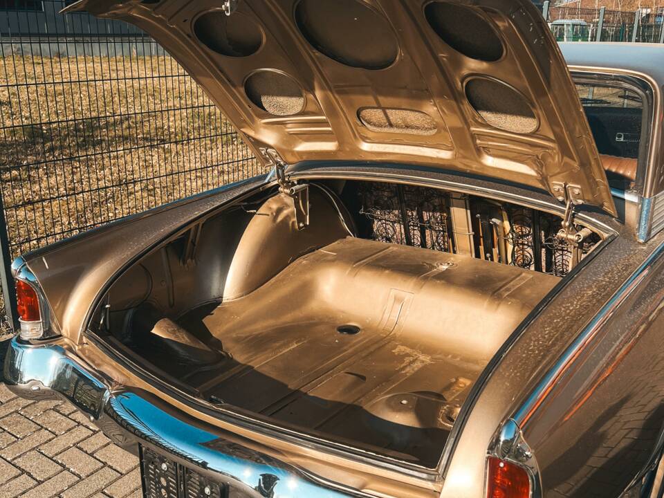 Afbeelding 7/77 van Studebaker GT Hawk (1963)