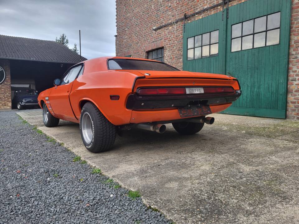 Image 10/46 de Dodge Challenger R&#x2F;T 440 Six-Pack (1970)