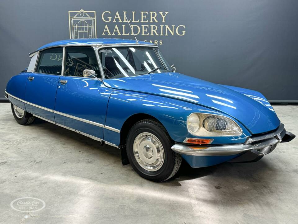 Image 8/46 of Citroën DS 23 Pallas (1973)