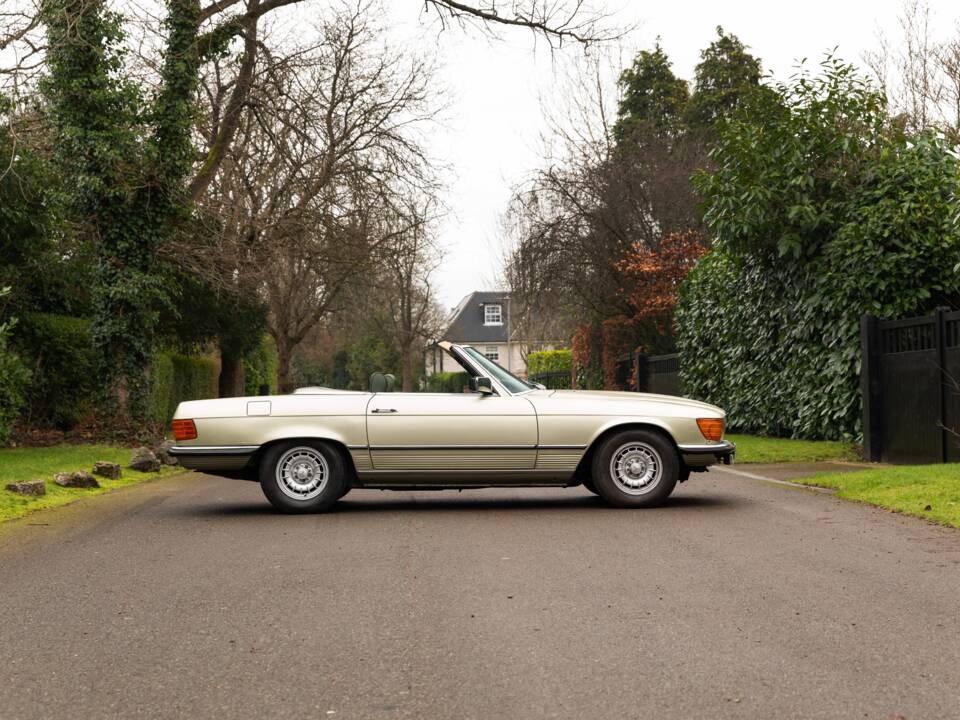 Bild 2/29 von Mercedes-Benz 350 SL (1980)