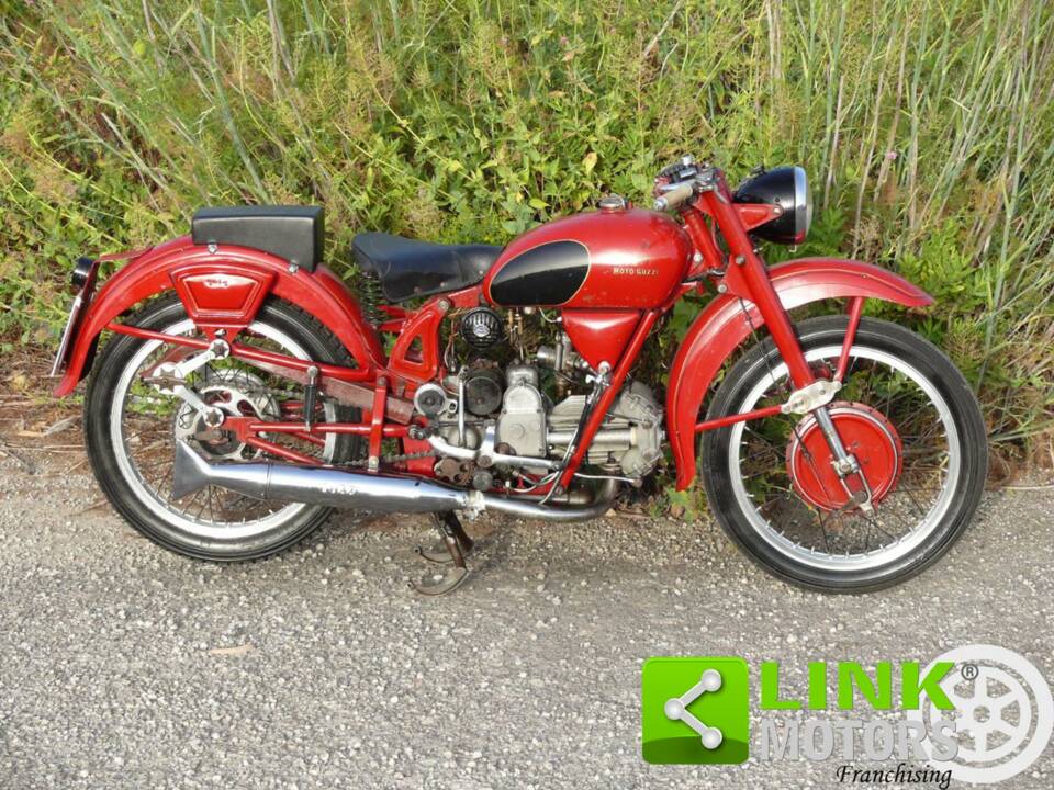 Afbeelding 1/10 van Moto Guzzi DUMMY (1955)