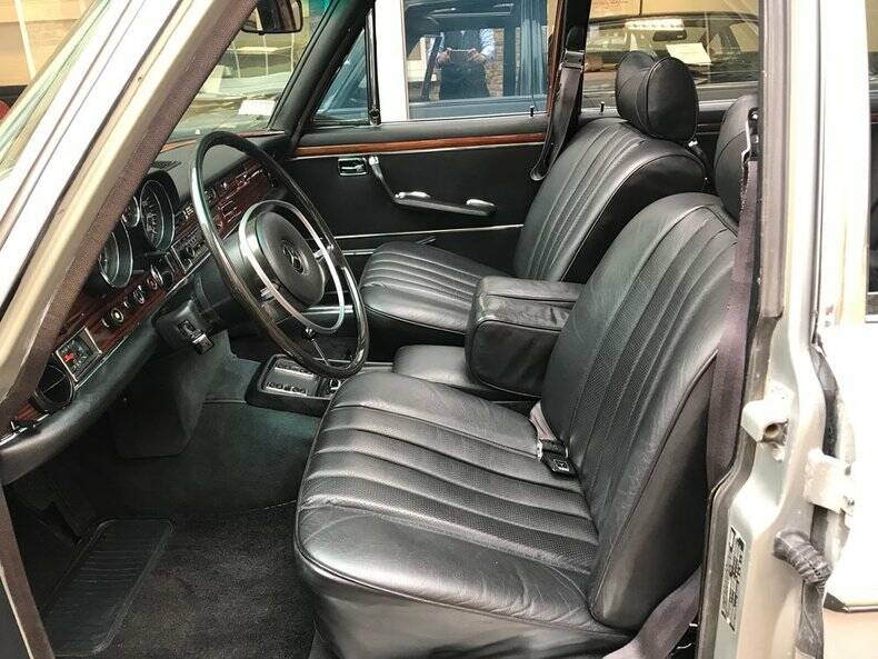 Afbeelding 7/50 van Mercedes-Benz 300 SEL 6.3 (1971)