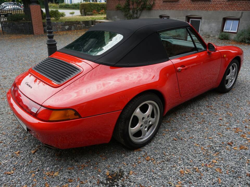 Image 3/20 de Porsche 911 Carrera (1995)