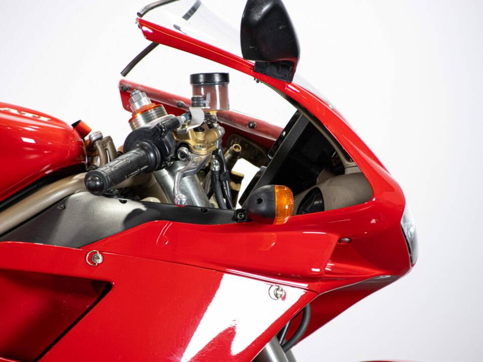Imagen 25/50 de Ducati 748 S (1996)