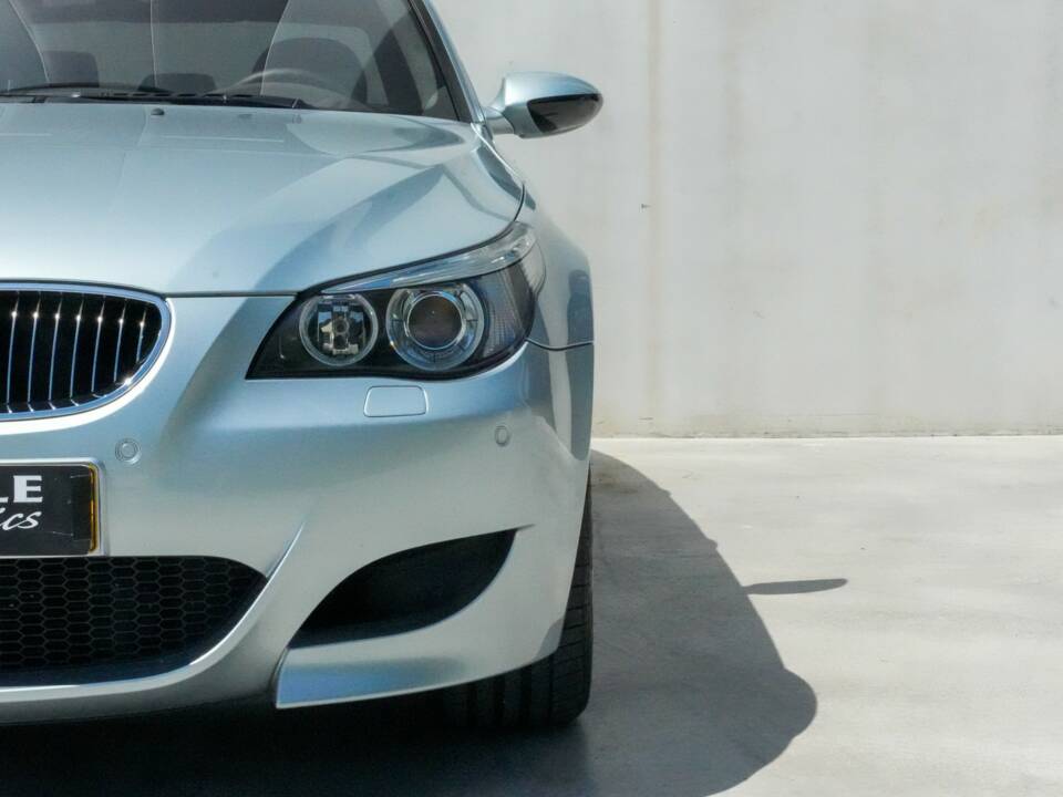 Bild 16/46 von BMW M5 (2005)
