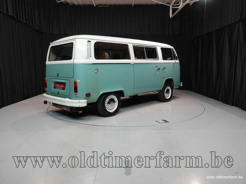 Afbeelding 2/15 van Volkswagen T2b Kombi (1978)