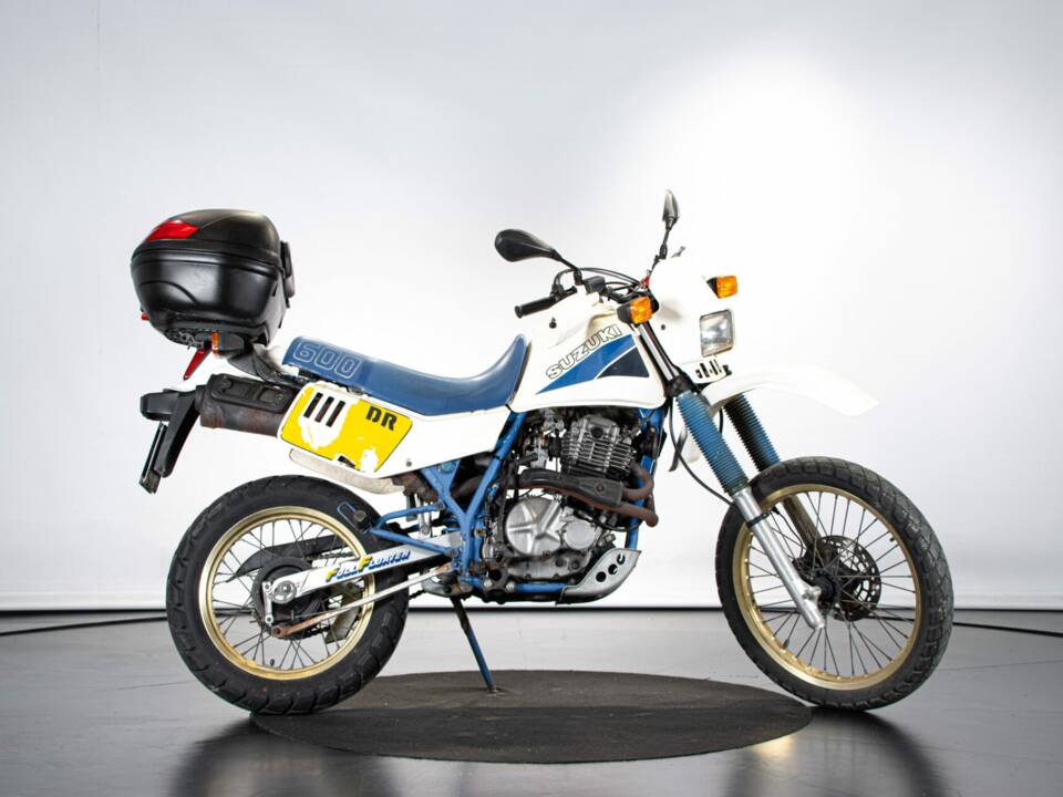 Image 5/50 of Suzuki DR 600 S (1986)