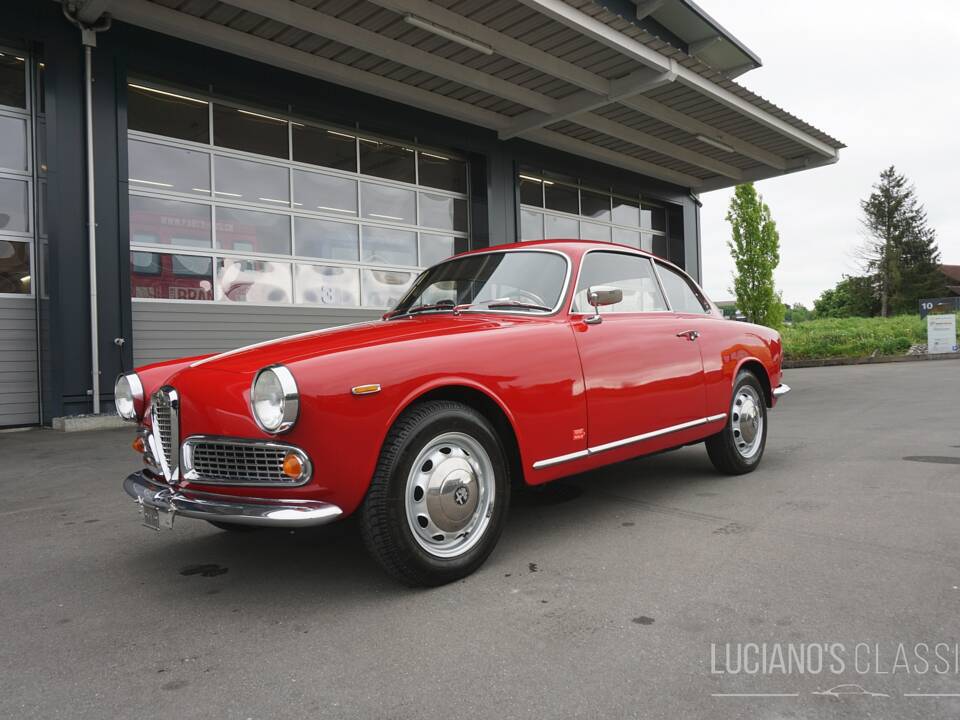 Imagen 3/68 de Alfa Romeo Giulietta Sprint 1300 (1965)