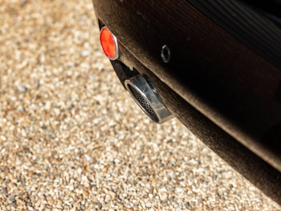 Image 44/75 of Aston Martin V12 Vanquish S (2007)