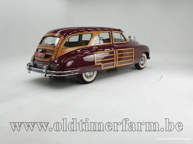 Image 2/15 de Packard Eight Station Sedan (1947)