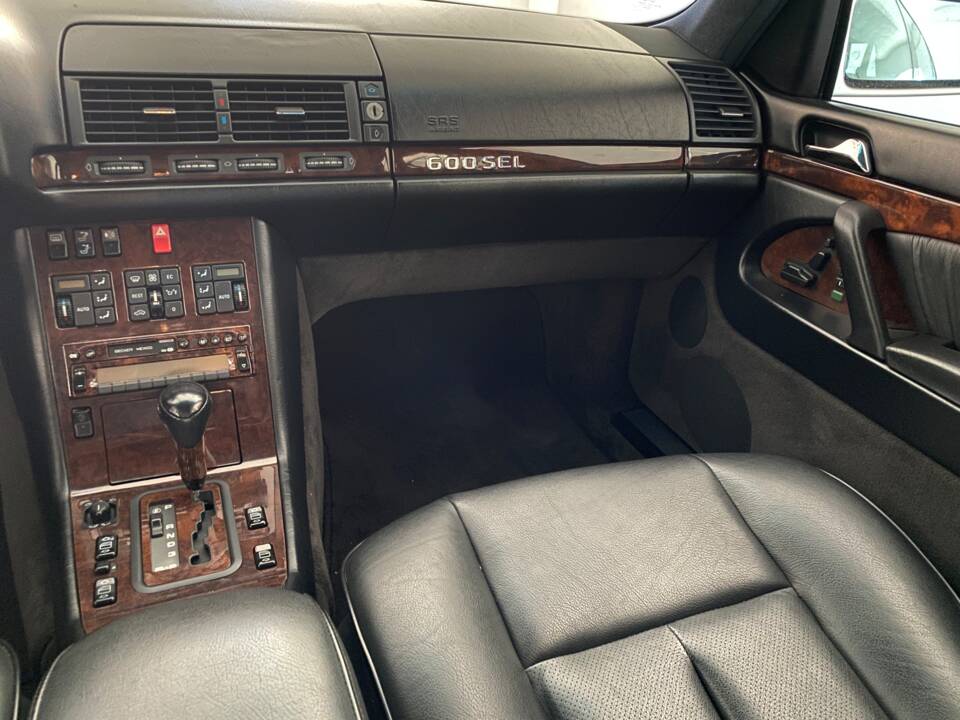 Bild 22/34 von Mercedes-Benz 600 SEL (1992)