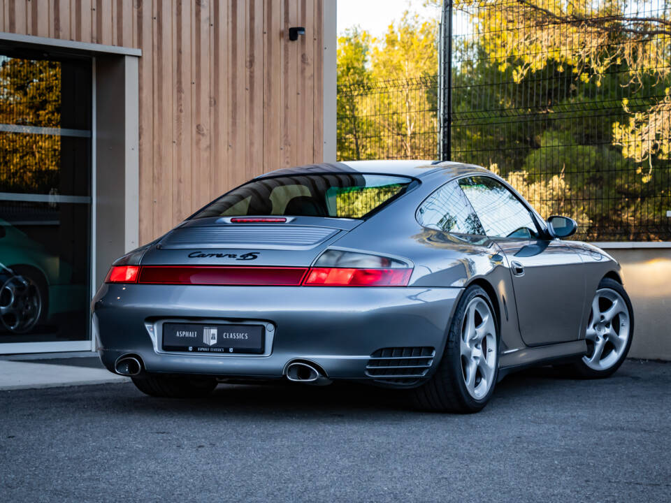 Afbeelding 3/50 van Porsche 911 Carrera 4S (2004)