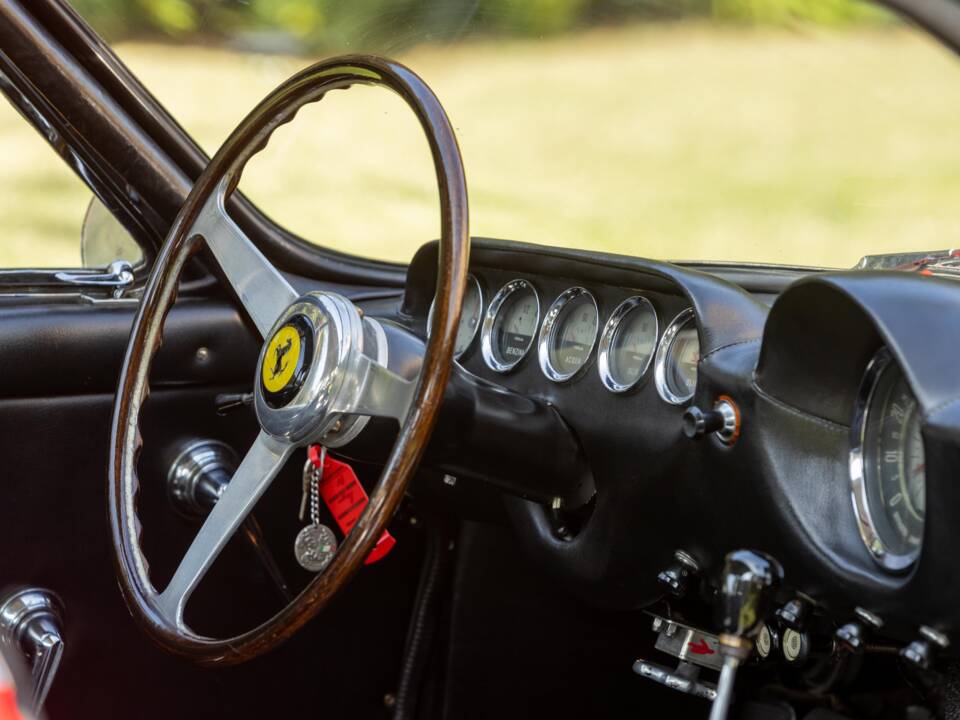 Immagine 13/14 di Ferrari 250 GT Berlinetta Lusso (1963)