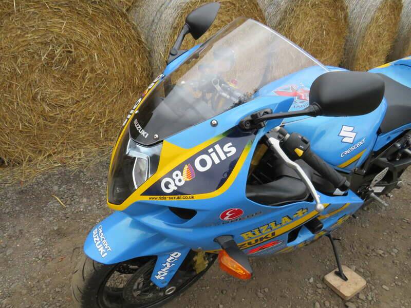 Immagine 7/37 di Suzuki DUMMY (2004)