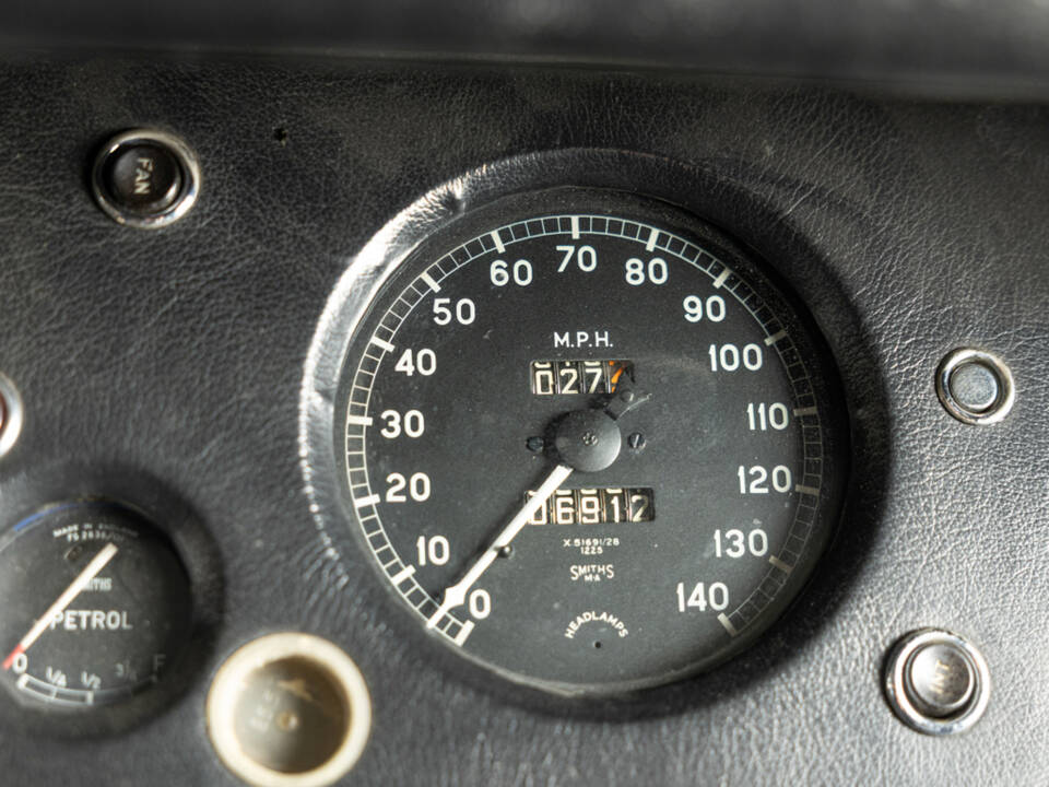 Afbeelding 15/36 van Jaguar XK 120 OTS (1951)