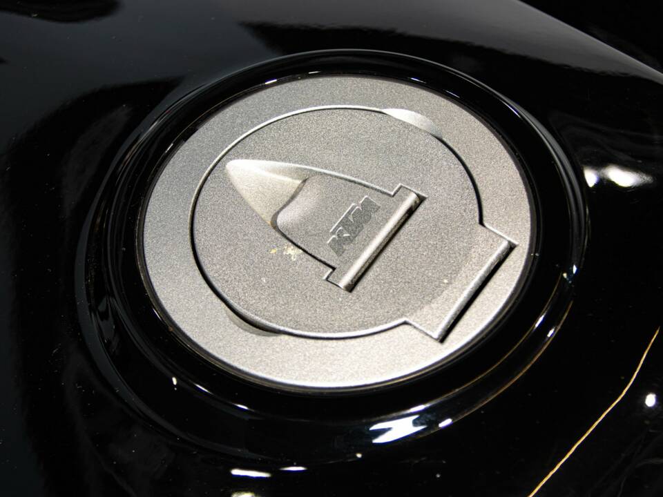Bild 14/50 von KTM DUMMY (2011)