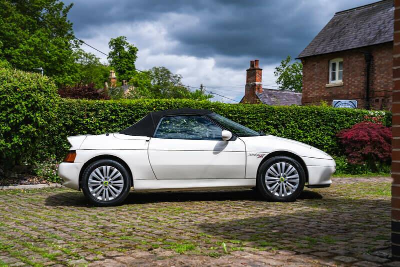 Bild 5/50 von Lotus Elan (1991)