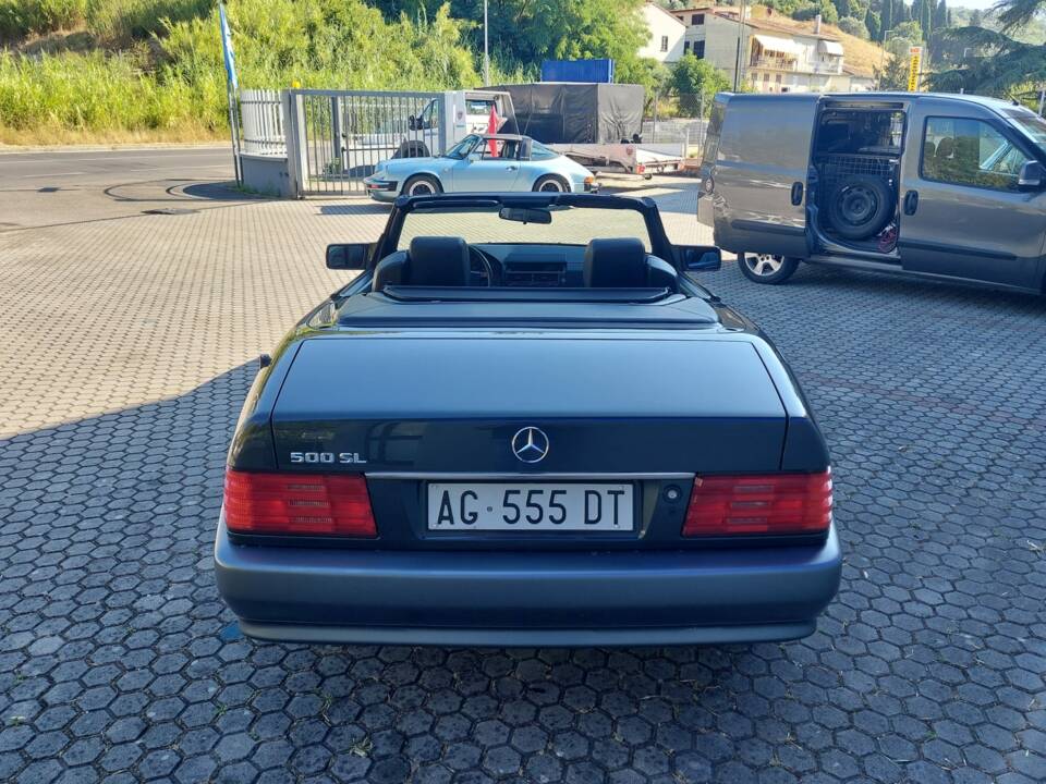 Image 4/22 of Mercedes-Benz 500 SL (1991)