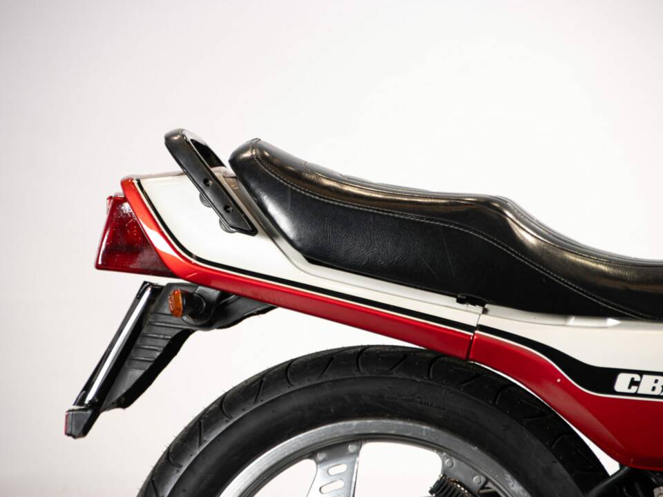 Immagine 27/50 di Honda CBX 550 F (1982)