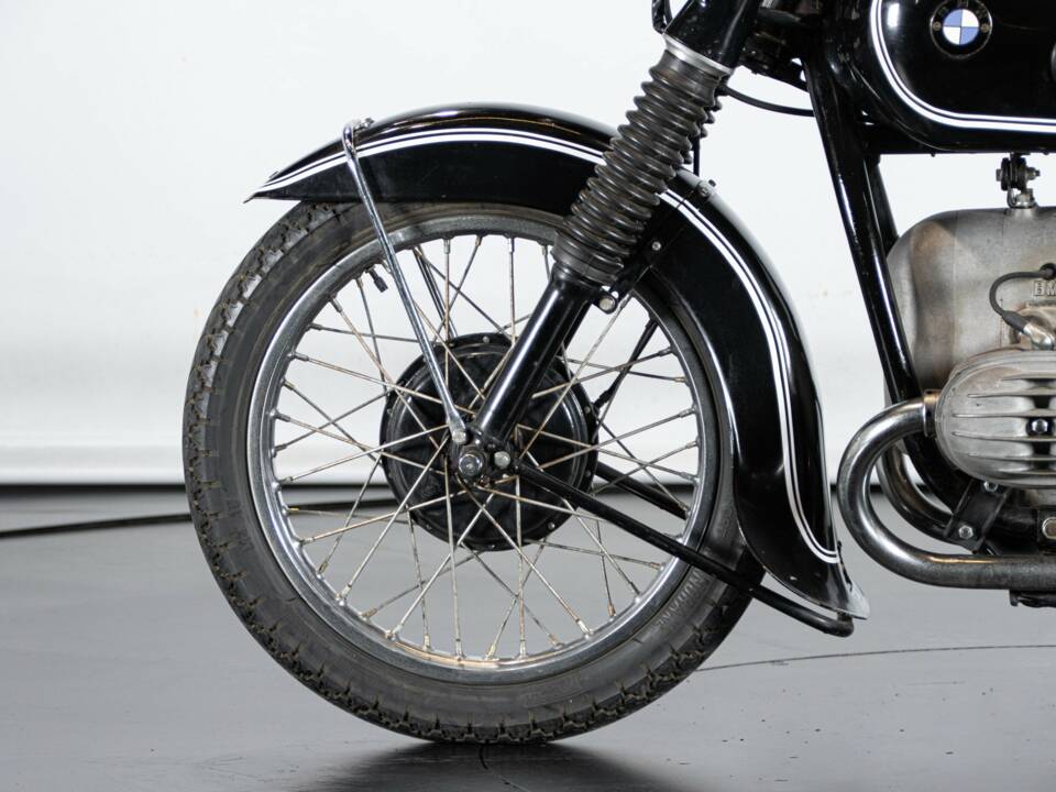 Image 14/50 de BMW R 51 (1954)