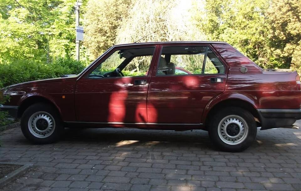 Image 9/9 of Alfa Romeo Giulietta 1.6 (1981)