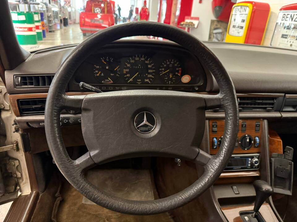 Bild 9/19 von Mercedes-Benz 500 SE (1987)