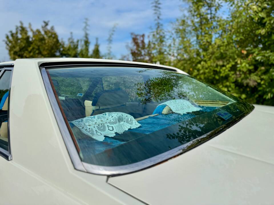 Immagine 10/33 di Lancia Gamma Coupe 2000 (1978)