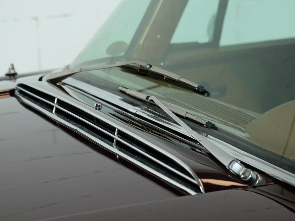 Bild 22/30 von Mercedes-Benz 280 SE 3,5 (1970)