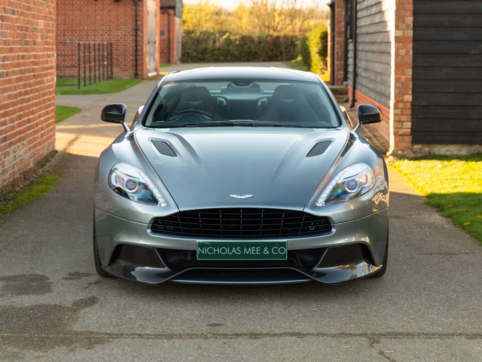 Bild 13/96 von Aston Martin Vanquish (2015)