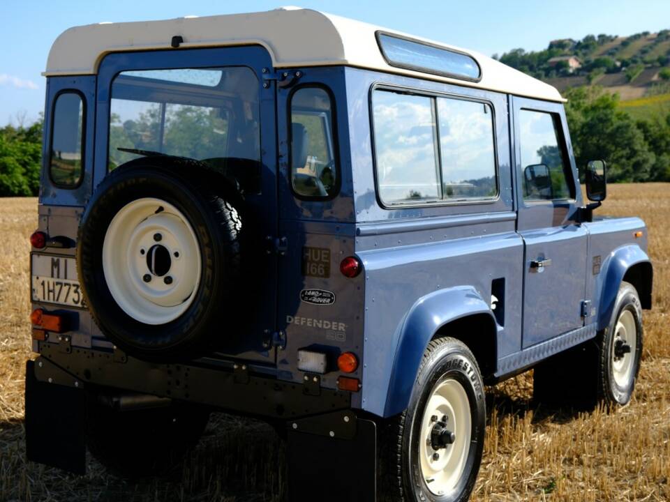 Bild 7/22 von Land Rover 90 (1988)