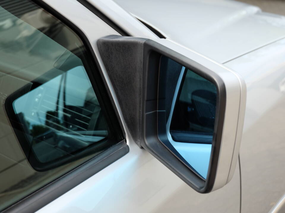 Image 52/75 of Mercedes-Benz E 280 T (1994)