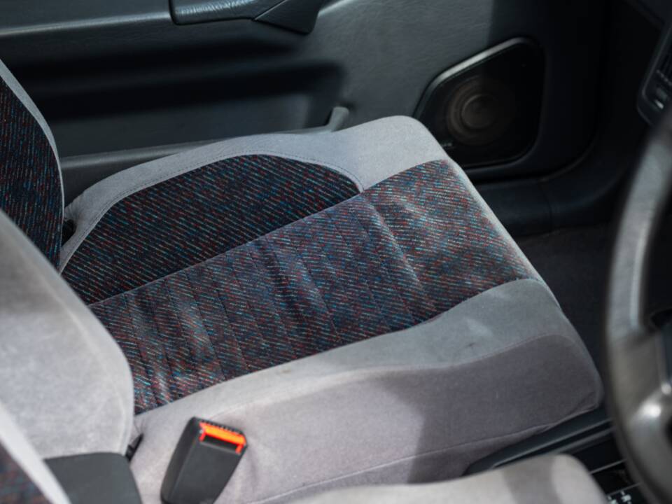 Immagine 22/50 di Volvo 440 Turbo (1992)