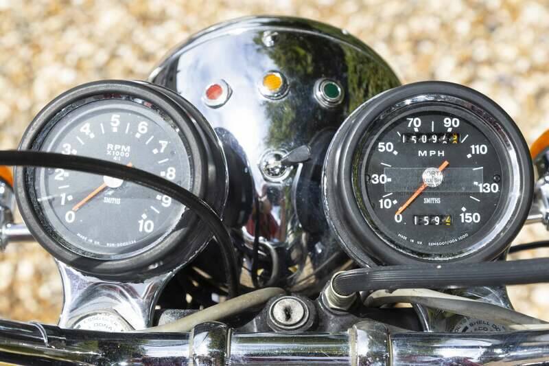 Image 32/39 of Triumph T 150 V Trident (1973)