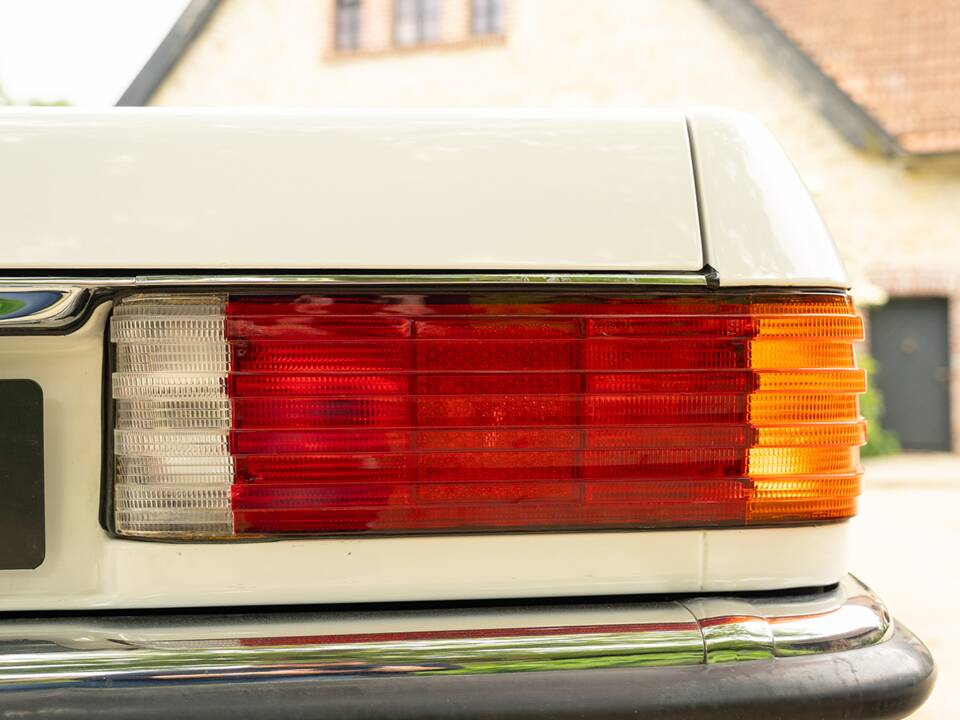 Imagen 35/86 de Mercedes-Benz 280 SL (1977)