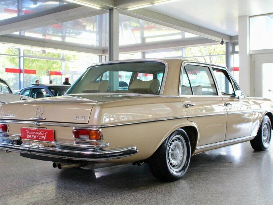 Bild 4/20 von Mercedes-Benz 300 SEL 6.3 (1969)