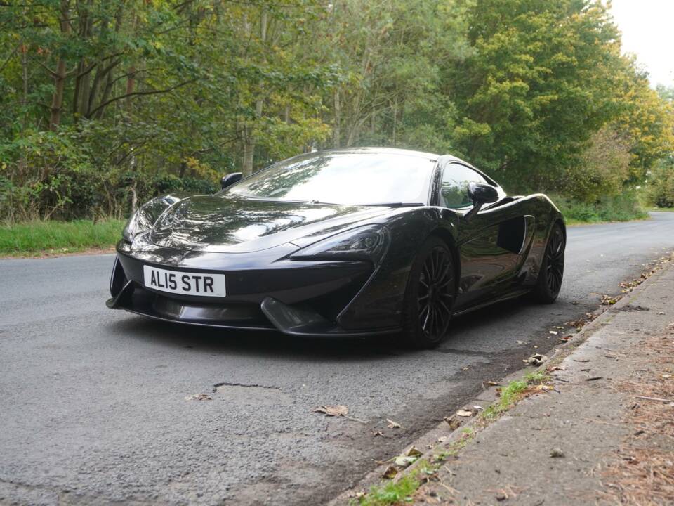 Image 3/16 of McLaren 570GT (2017)