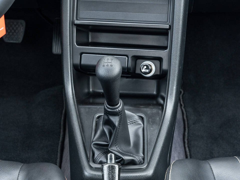 Image 44/80 of Honda CRX (1991)