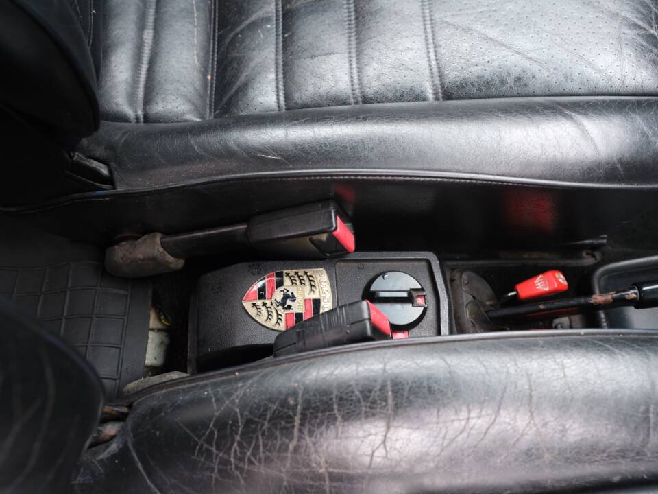 Bild 32/43 von Porsche 911 Carrera 3.2 (1989)