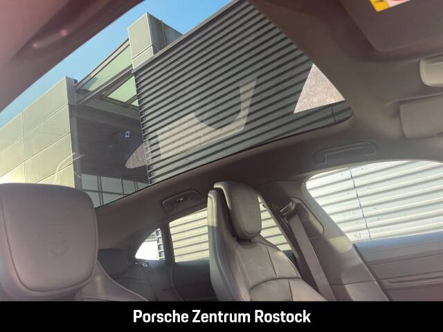 Bild 17/28 von Porsche Taycan 4 Cross Turismo (2025)