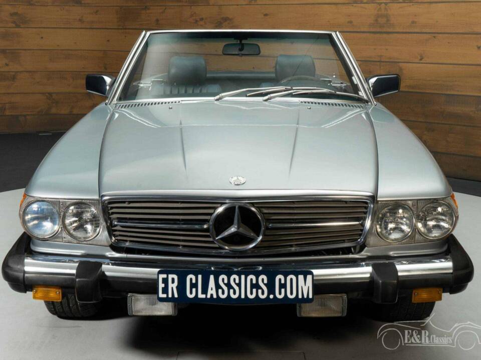 Image 17/19 of Mercedes-Benz 380 SL (1983)