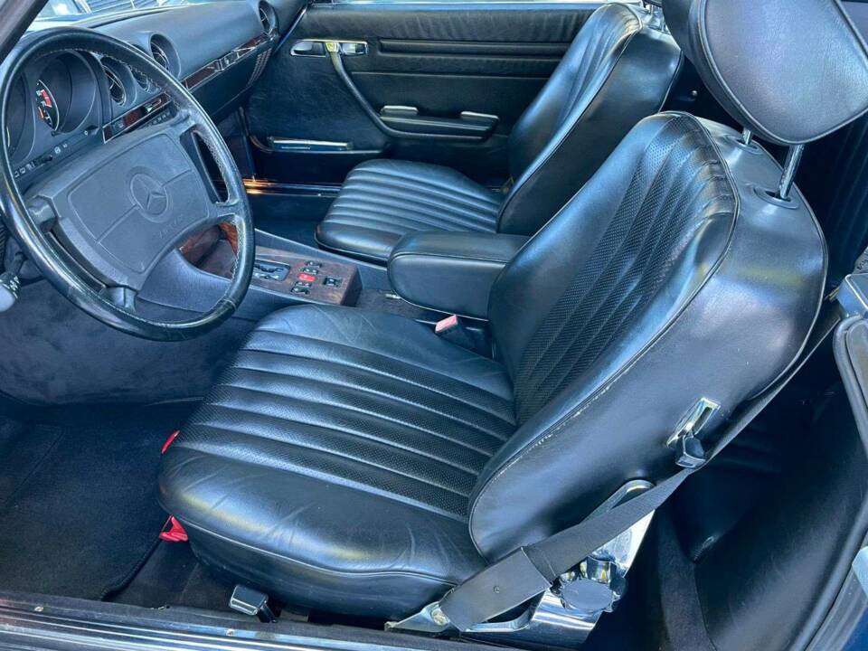 Image 13/19 of Mercedes-Benz 500 SL (1987)