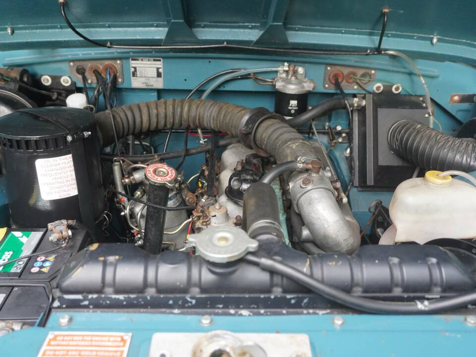 Bild 14/15 von Land Rover 88 (1982)