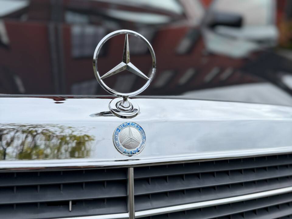 Bild 25/27 von Mercedes-Benz 500 E (1992)