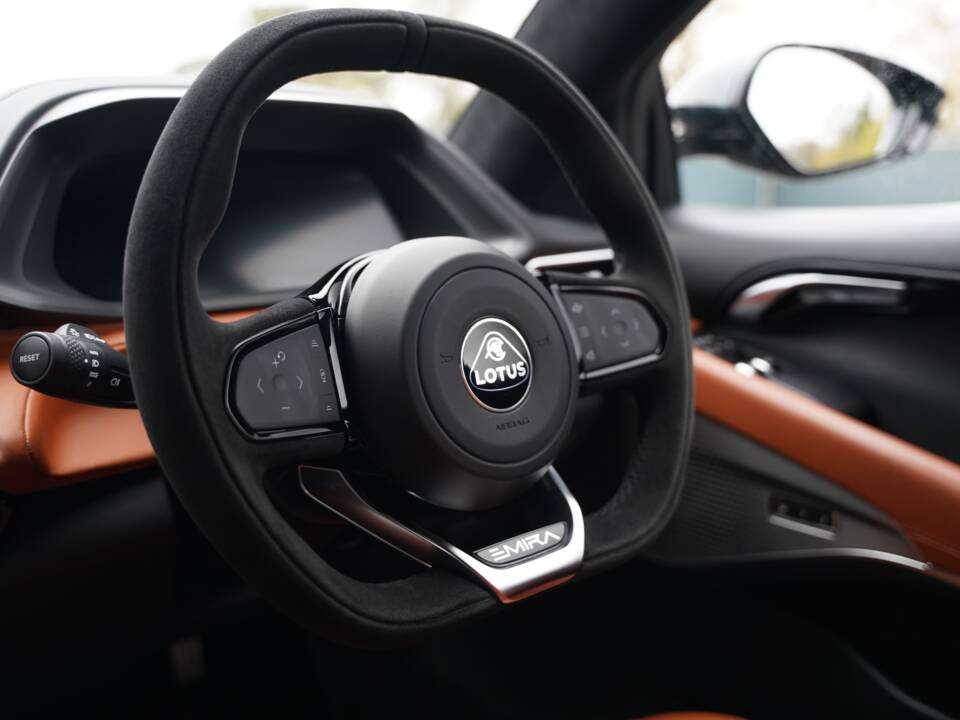 Image 21/50 de Lotus Emira &quot;First Edition&quot; (2023)